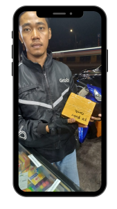 Hitam dan Putih Modern Ulasan Pelanggan Cerita Anda (1)